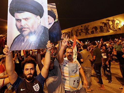 Anhänger von Muktada al-Sadr in Bagdad