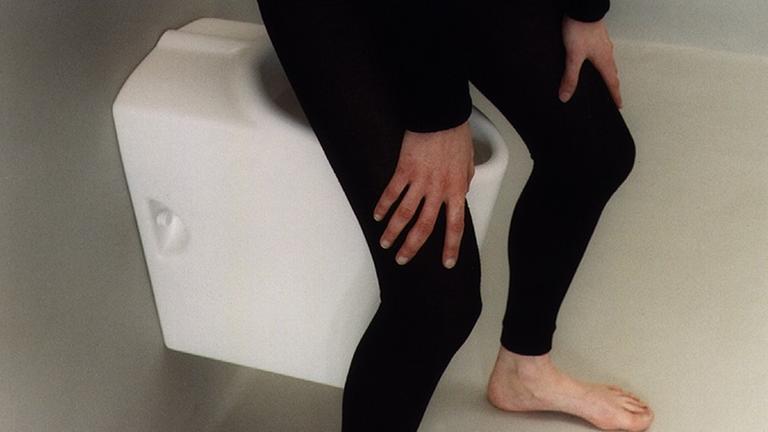 Ein Wandurinal als Designelemente im Bad. Ein Wandurinal als Designelemente im Bad.