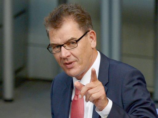 Bundesentwicklungsminister Gerd Müller (CSU) im Deutschen Bundestag