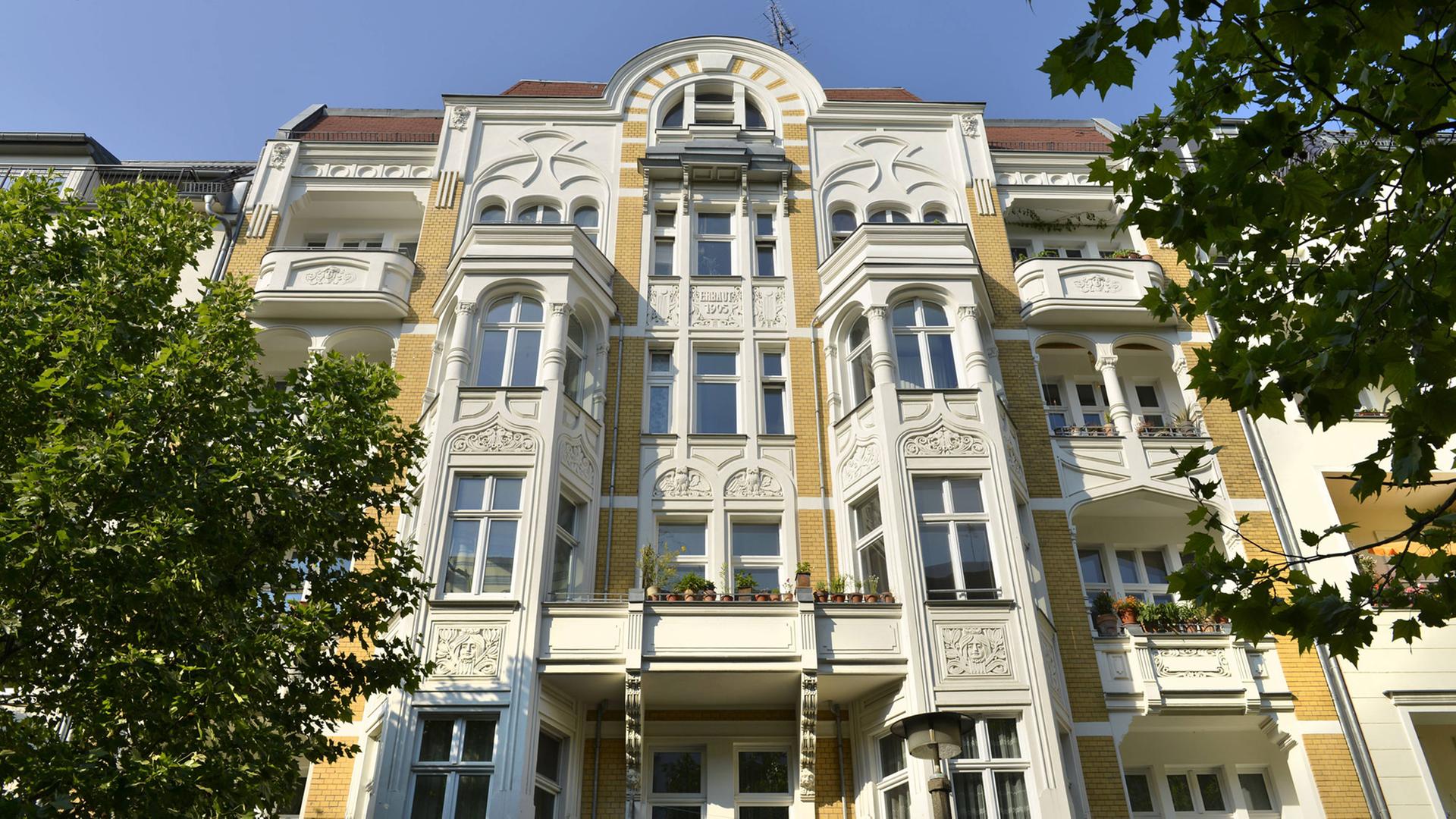 Altbau in der Hufelandstraße in Berlin Altbau in der Hufelandstraße in Berlin
