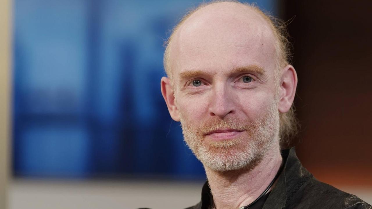 Michael Meyer-Hermann, Leiter der Abteilung System-Immunologie am Helmholtz-Zentrum für Infektionsforschung in Braunschweig, zu Gast bei Anne Will im Ersten Deutschen Fernsehen. Michael Meyer-Hermann, Leiter der Abteilung System-Immunologie am Helmholtz-Zentrum für Infektionsforschung in Braunschweig, zu Gast bei Anne Will im Ersten Deutschen Fernsehen.