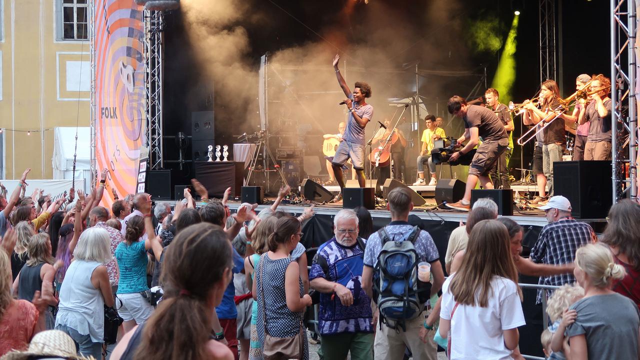 Banda Internationale beim Rudolstadt-Festival 2017