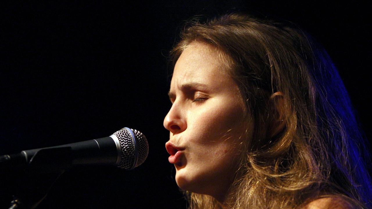 Sängerin Nadine Maria Schmidt Sängerin Nadine Maria Schmidt