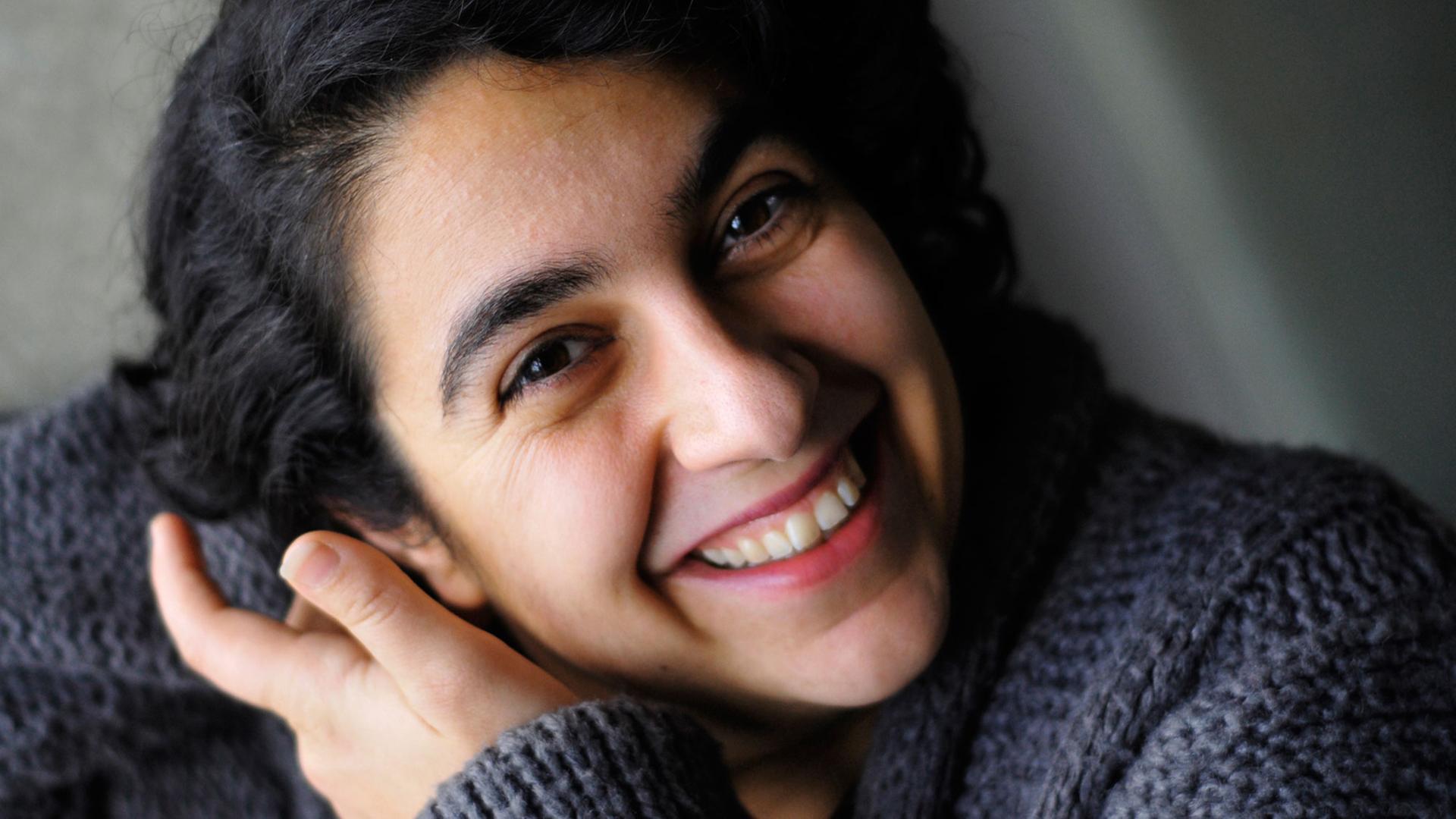 Mehrnousch Zaeri-Esfahani betreut Flüchtlinge, schreibt Bücher und hat auch schon ein Spiel erfunden. Mehrnousch Zaeri-Esfahani betreut Flüchtlinge, schreibt Bücher und hat auch schon ein Spiel erfunden.