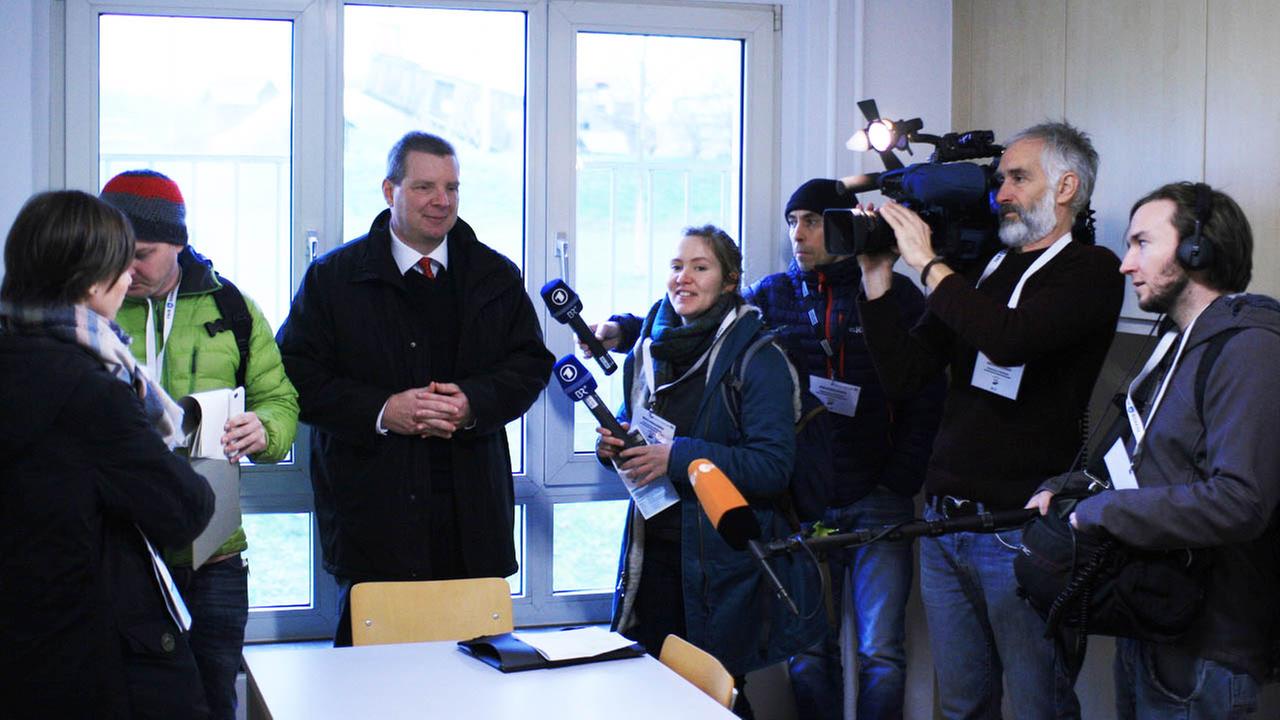 Stefan Krug beim Pressetermin in der Flüchtlingsunterkunft in Bamberg Stefan Krug beim Pressetermin in der Flüchtlingsunterkunft in Bamberg