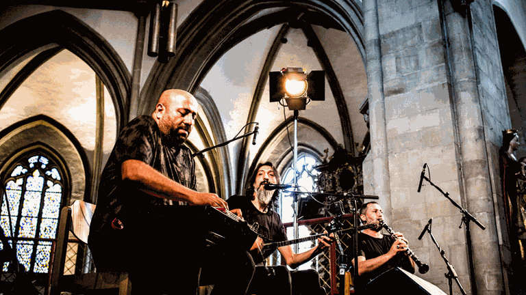 Das Taksim-Trio beim Eröffnungskonzert des Morgenland Festivals Osnabrück am 14.6.19 in der Marienkirche Das Taksim-Trio beim Eröffnungskonzert des Morgenland Festivals Osnabrück am 14.6.19 in der Marienkirche