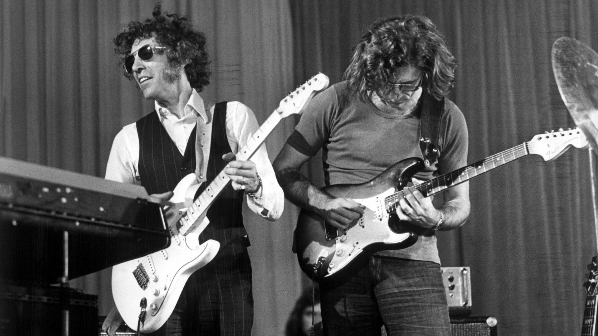 Volker Kriegel zusammen mit dem britischen Jazz- und Blues-Musiker Alexis Korner (l) Volker Kriegel zusammen mit dem britischen Jazz- und Blues-Musiker Alexis Korner (l)