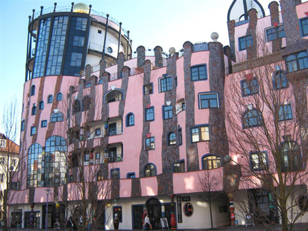 Hundertwasser-Haus in Magdeburg Hundertwasser-Haus in Magdeburg