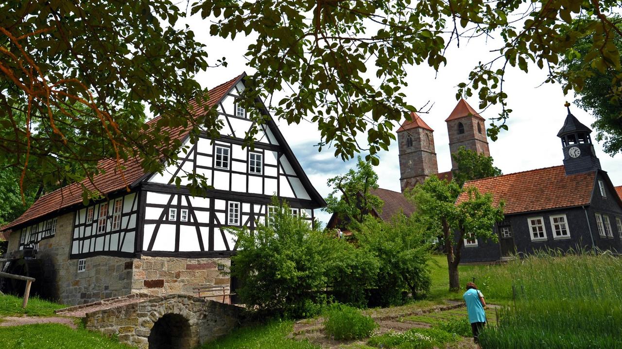 Im Hennebergischen Museum Kloster Veßra besichtigen Besucher die denkmalgeschützte Anlage. Im Hennebergischen Museum Kloster Veßra besichtigen Besucher die denkmalgeschützte Anlage.