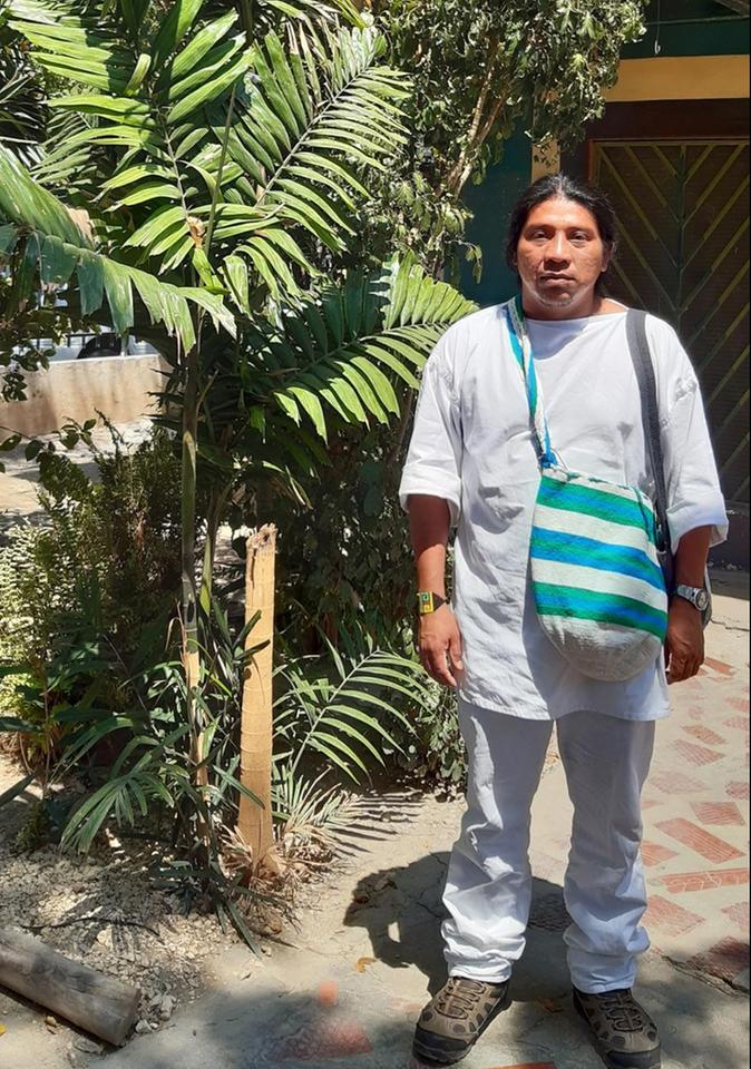 Unterschiedliche Sprecher vertreten die Belange der Kogi in der Region Santa Marta, Kolumbien. Einer von ihnen ist Atanacio Moscote Gil. Unterschiedliche Sprecher vertreten die Belange der Kogi in der Region Santa Marta, Kolumbien. Einer von ihnen ist Atanacio Moscote Gil.