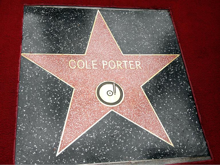 Der Stern von Cole Porter auf dem Hollywood Walk of Fame in Los Angeles wurde posthum am 21.5.2007 eingesetzt