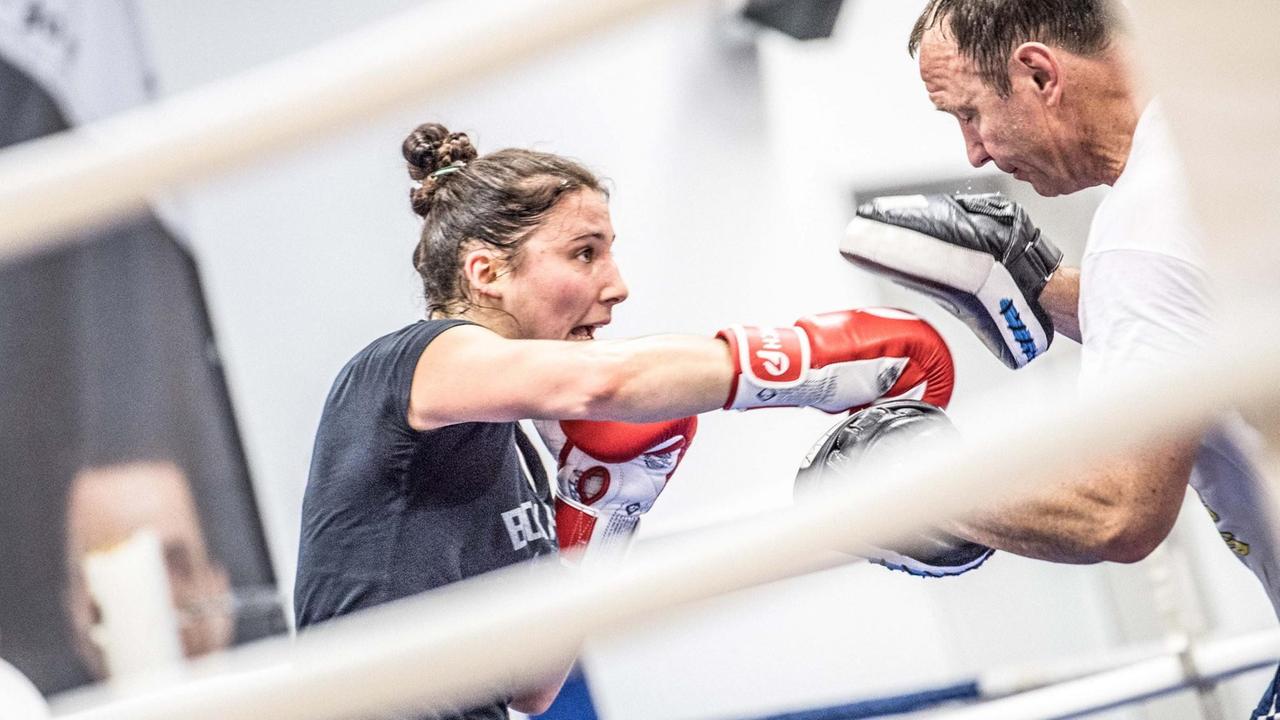 Die Boxerin Sarah Scheurich. Die Boxerin Sarah Scheurich.
