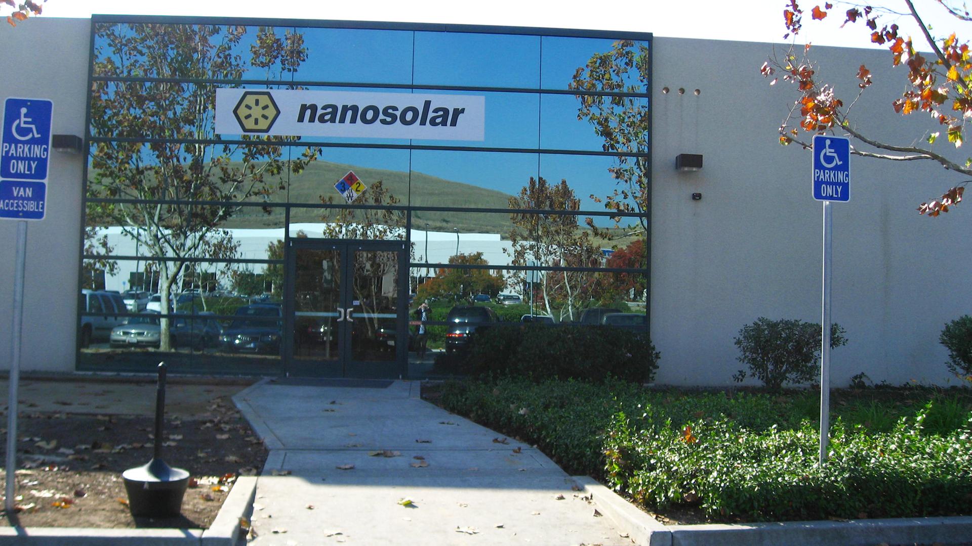 Das Gebäude der heute nicht mehr existierenden Firma Nanosolar im Silicon Valley. Das Gebäude der heute nicht mehr existierenden Firma Nanosolar im Silicon Valley.