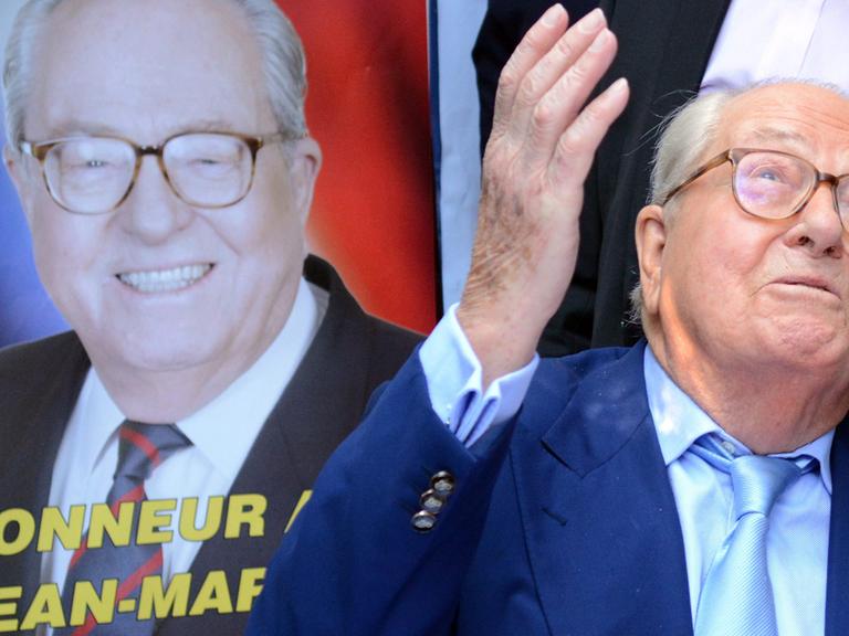 Jean-Marie Le Pen hat in Marseille die Bewegung "Rassemblement bleu-blanc-rouge" gegründet.
