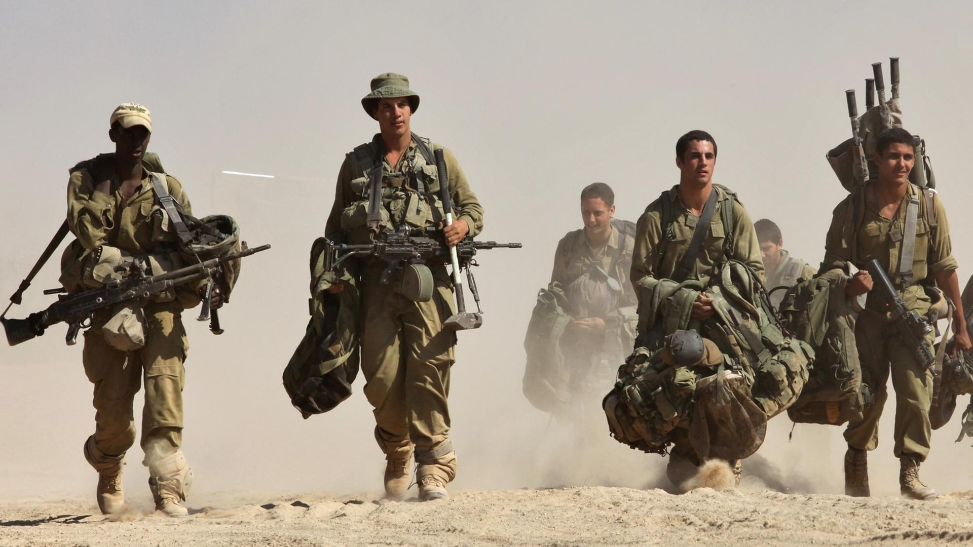 Israelische Soldaten an der Grenze zum Gaza-Streifen
