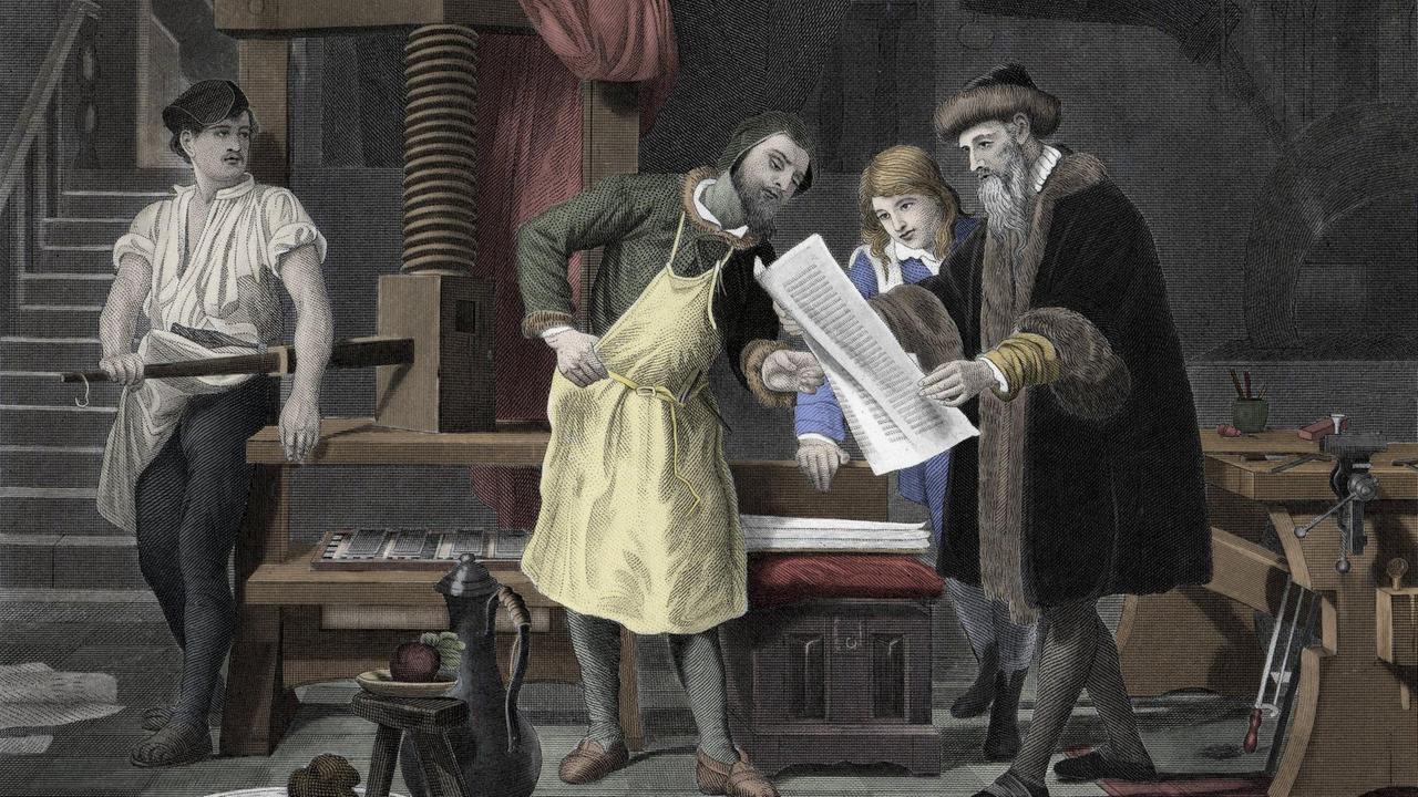 Ein altes Bild zeigt Johannes Gutenberg mit Johann Fust vor der ersten Druckerpresse (imago stock&people / Costa Leemage) Ein altes Bild zeigt Johannes Gutenberg mit Johann Fust vor der ersten Druckerpresse (imago stock&people / Costa Leemage)