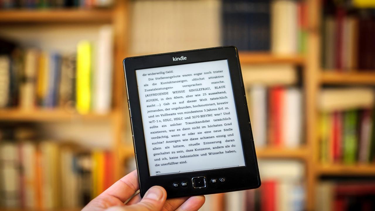 E-Books gehören zum Angebot - ob über Verlage oder von Selfpublishern. E-Books gehören zum Angebot - ob über Verlage oder von Selfpublishern.