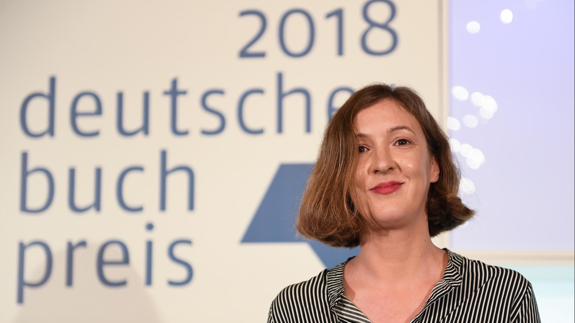 Die Autorin Inger-Maria Mahlke bei der Buchpreisverleihung 2018 Die Autorin Inger-Maria Mahlke bei der Buchpreisverleihung 2018