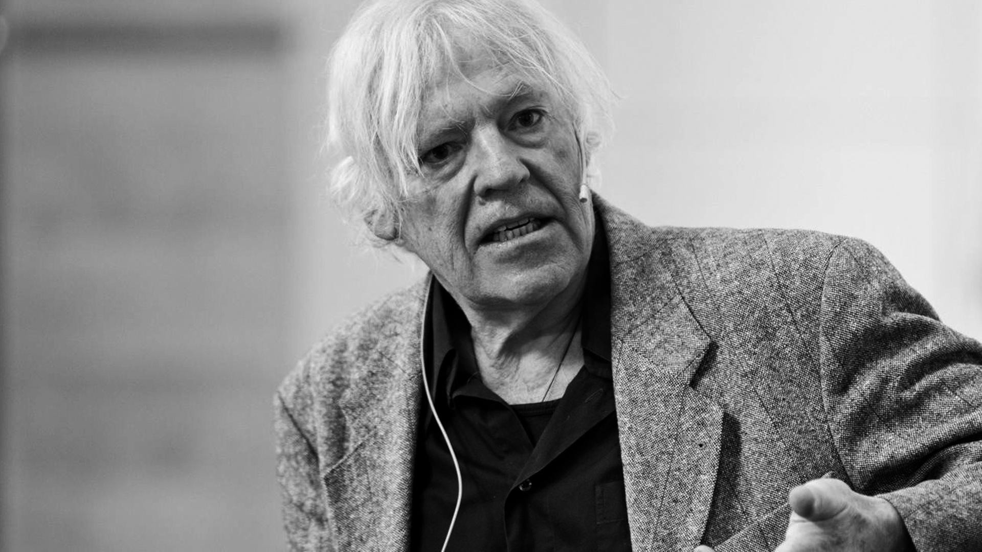 Porträtfoto von Wolfgang Schmidbauer, Paartherapeut und Autor Porträtfoto von Wolfgang Schmidbauer, Paartherapeut und Autor