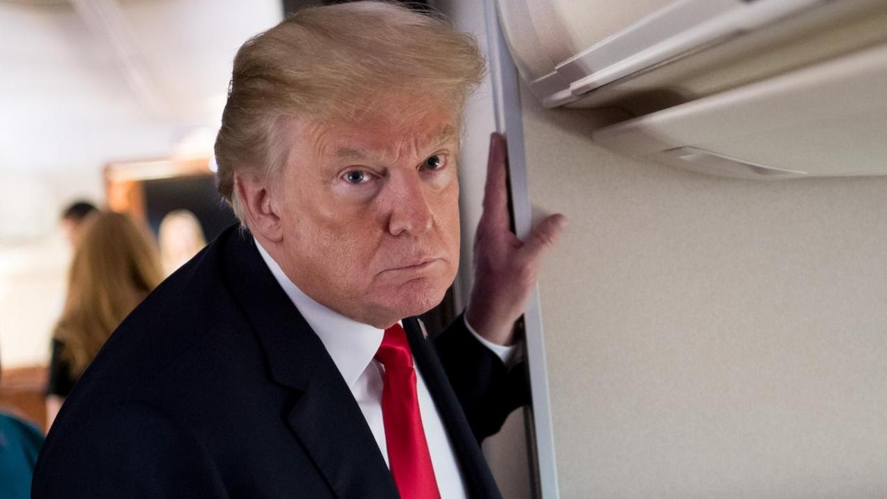 US-Präsident Donald Trump an Bord der Air Force One US-Präsident Donald Trump an Bord der Air Force One
