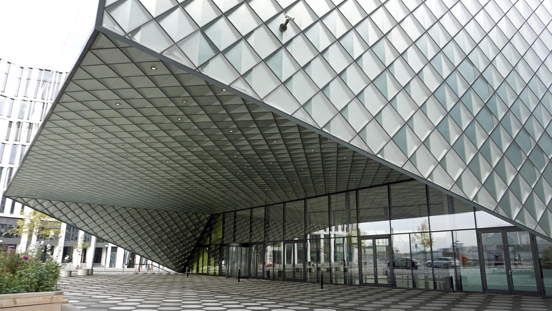 Eingang des Ausstellungs- und Veranstaltungshauses Futurium in Berlin-Mitte