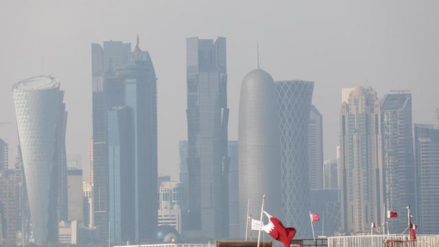 Blick auf die Skyline in der Hauptstadt von Katar, Doha