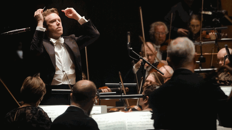 Daniel Harding dirigiert am 1.12.17 das Schwedische RSO in der Stockholmer Berwaldhallen in Allan Petterssons 7. Sinfonie Daniel Harding dirigiert am 1.12.17 das Schwedische RSO in der Stockholmer Berwaldhallen in Allan Petterssons 7. Sinfonie
