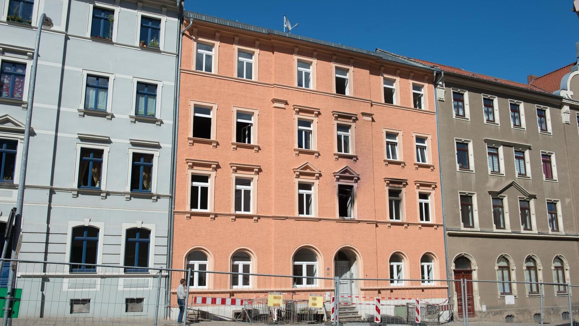 Die noch unbewohnten Unterkunft für Asylbewerber in Meißen (Sachsen) nach einem Brandanschlag Die noch unbewohnten Unterkunft für Asylbewerber in Meißen (Sachsen) nach einem Brandanschlag