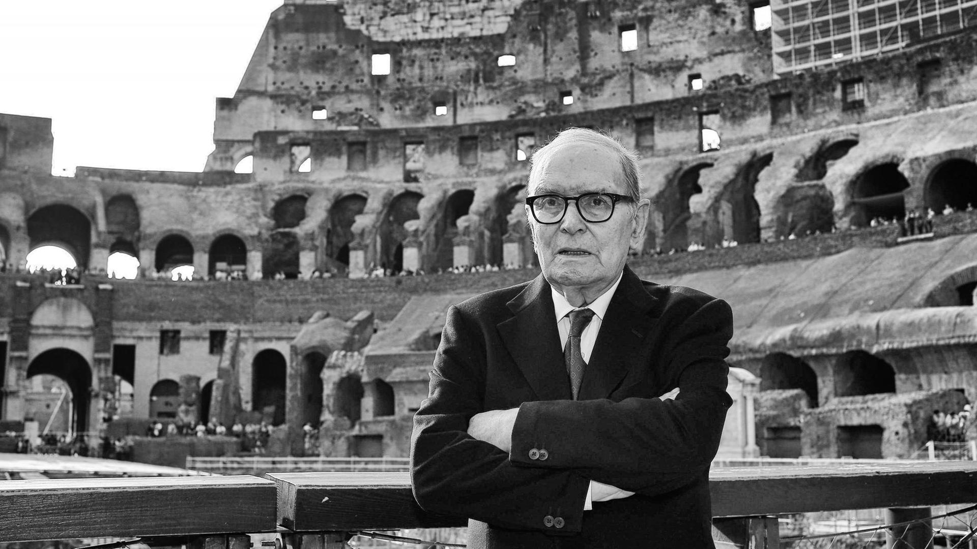 Der italienische Komponist Ennio Morricon im Kolloseum in Rom.