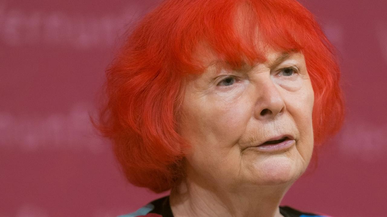 Christa Randzio-Plath (SPD), Vorsitzende des Landesfrauenrates Hamburg und des Marie-Schlei-Vereins, spricht am 12.04.2014 in Hamburg auf dem Landesparteitag der SPD. 