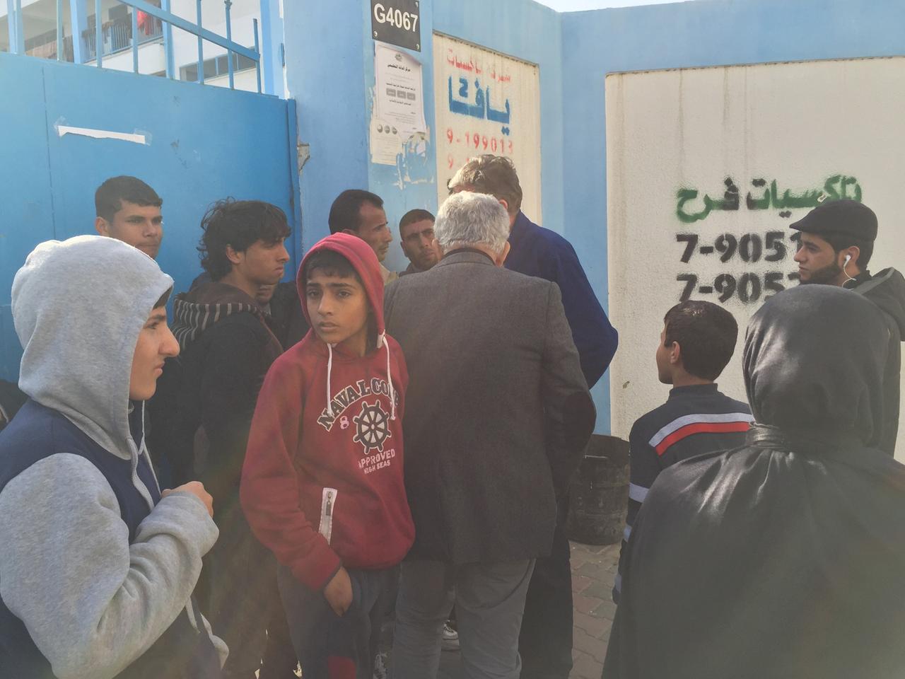 UNWRA Schule in Burej, Gaza-Streifen. Die Schule beherbergt im Februar 2015 190 Familien, 1.250 Personen