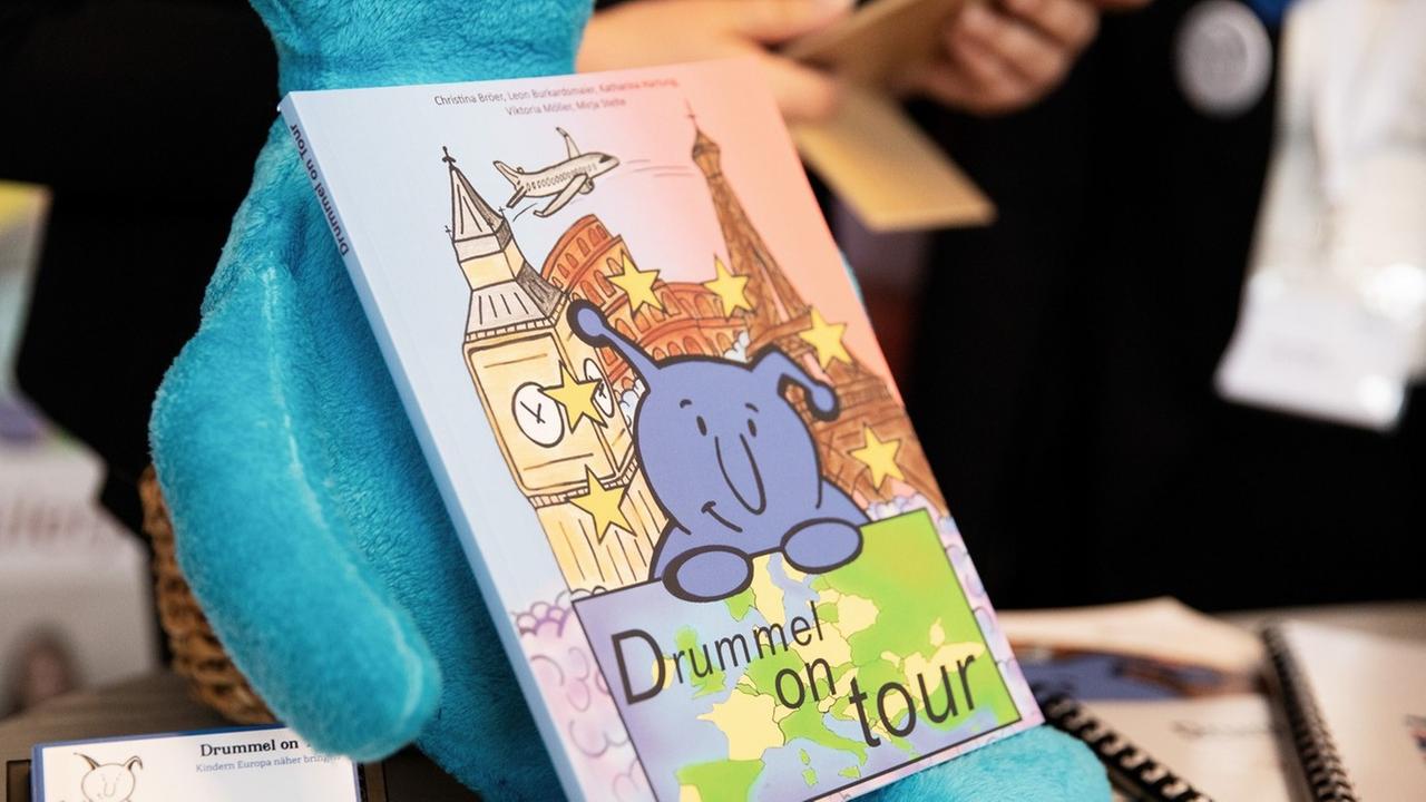 Kinderbuch "Dot.Drummel" - Start-up einer Schülergruppe