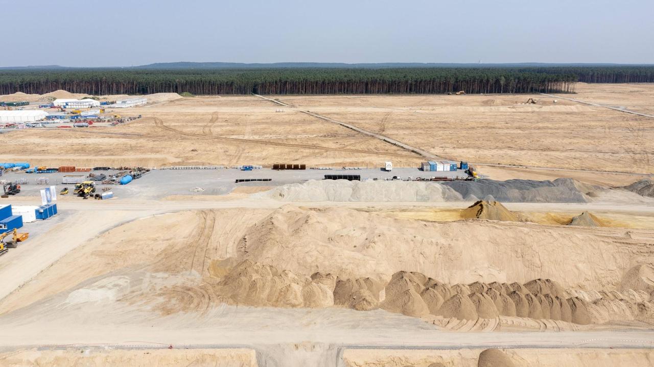 Deutschland, Grünheide, Baustelle der Tesla Giga Factory, 25.07.2021 Deutschland, Grünheide, Baustelle der Tesla Giga Factory, 25.07.2021