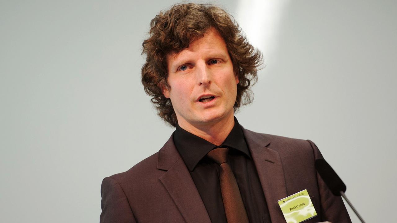 Der Sportwissenschaftler Perikles Simon von der Universität Mainz. Der Sportwissenschaftler Perikles Simon von der Universität Mainz.