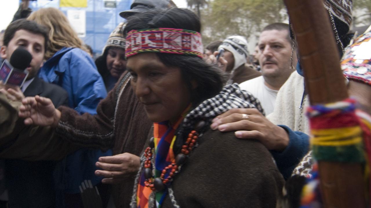 2010: Milagro Sala von Tupac Amaru auf dem Argentine National Indigenous Marsch 2010: Milagro Sala von Tupac Amaru auf dem Argentine National Indigenous Marsch