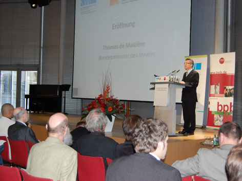 Eröffnungsrede von Bundesinnenminister Thomas de Maizière bei der 3. Internationalen Konferenz zur Holocaustforschung (2011)