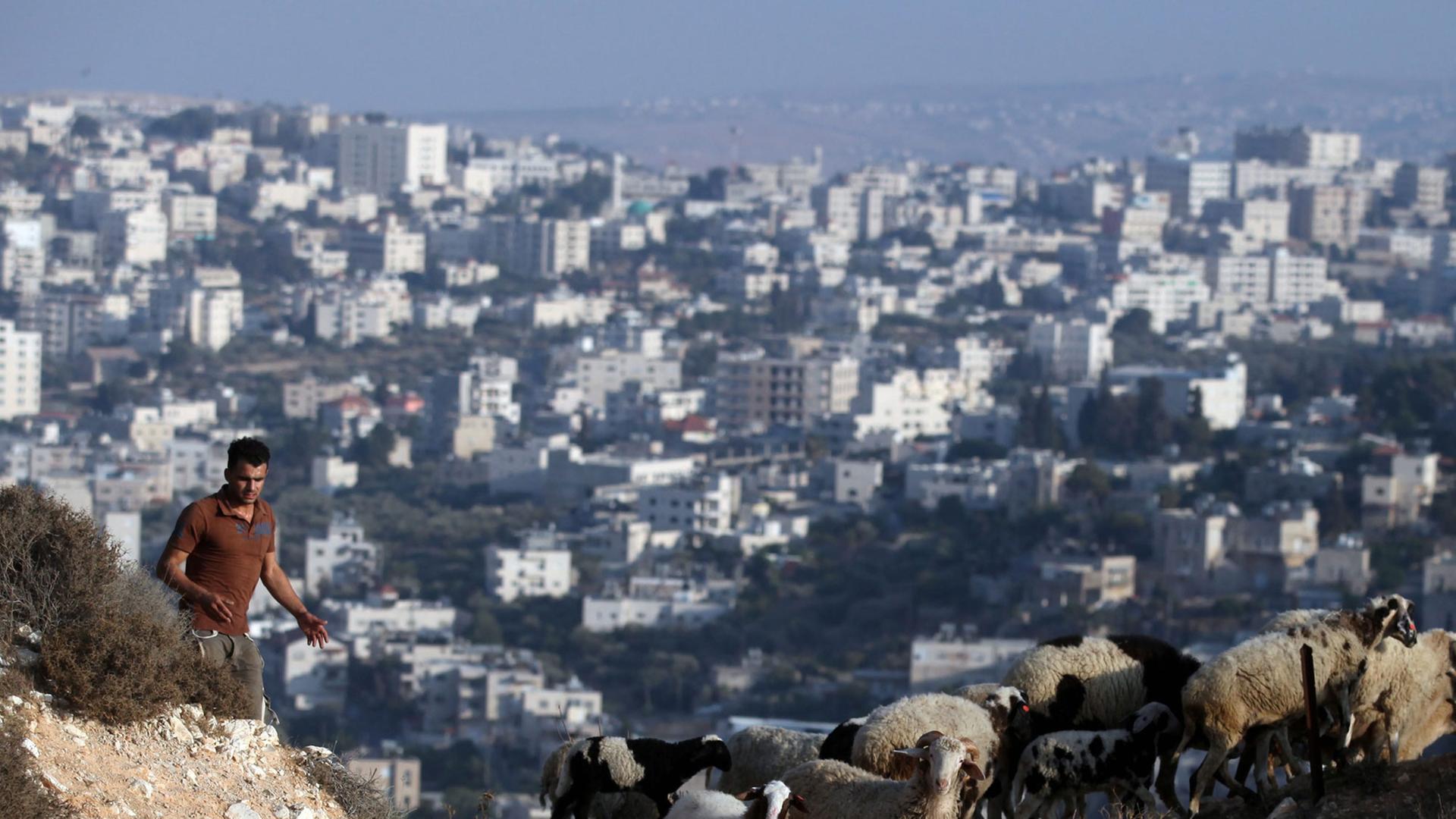 Blick auf die Ortschaft Beit Jala im von Israel besetzten Westjordanland