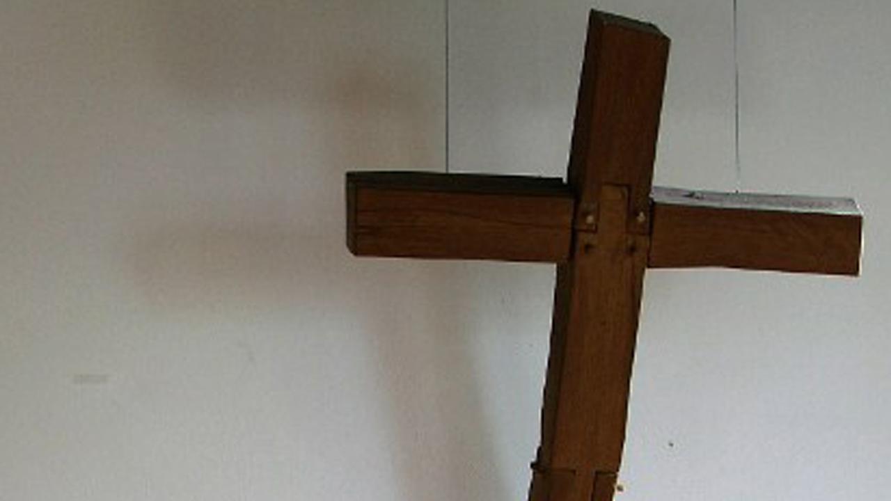 "Troeltsch hat sich nicht nur des Gedankens, dass das Christentum nicht die einzige gültige Religion ist, ausgesetzt." "Troeltsch hat sich nicht nur des Gedankens, dass das Christentum nicht die einzige gültige Religion ist, ausgesetzt."