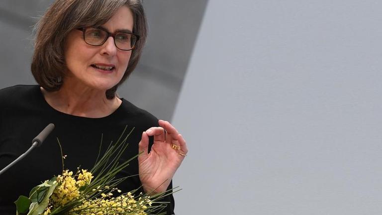 Barbara Stollberg-Rilinger wird am 23.03.2017 auf der Leipziger Buchmesse für ihre Biografie "Maria Theresia. Die Kaiserin in ihrer Zeit". Barbara Stollberg-Rilinger wird am 23.03.2017 auf der Leipziger Buchmesse für ihre Biografie "Maria Theresia. Die Kaiserin in ihrer Zeit".