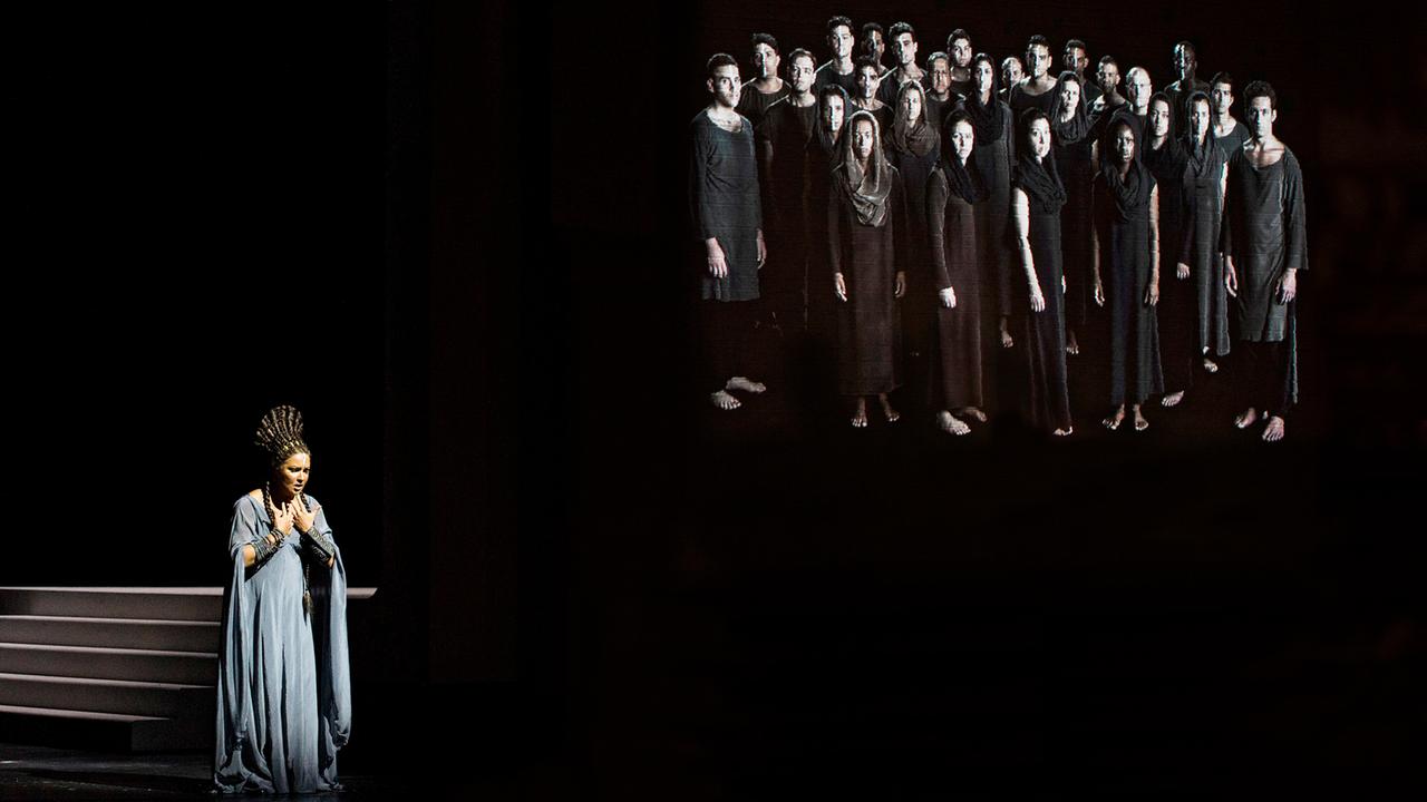 Anna Netrebko (Aida) Anna Netrebko (Aida)