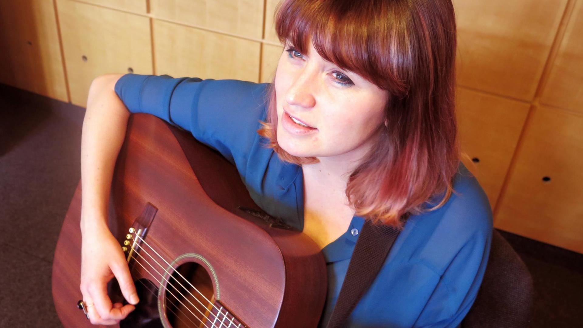 Musikerin und Sängerin Cherilyn MacNeil bei uns im Studio Musikerin und Sängerin Cherilyn MacNeil bei uns im Studio