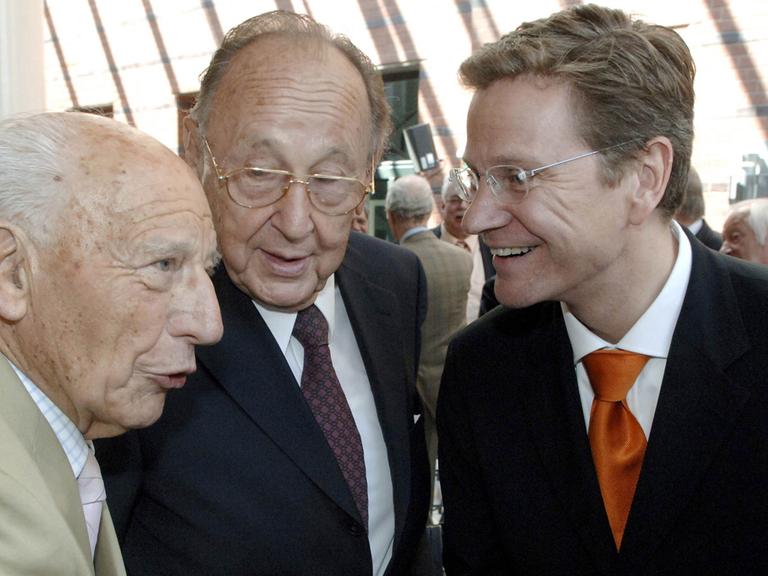 Die FDP-Politiker Walter Scheel, Hans-Dietrich Genscher und Guido Westerwelle 2005 in Berlin