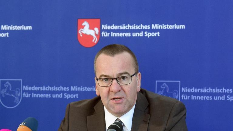 Niedersachsens Innenminister Boris Pistorius (SPD). Niedersachsens Innenminister Boris Pistorius (SPD).