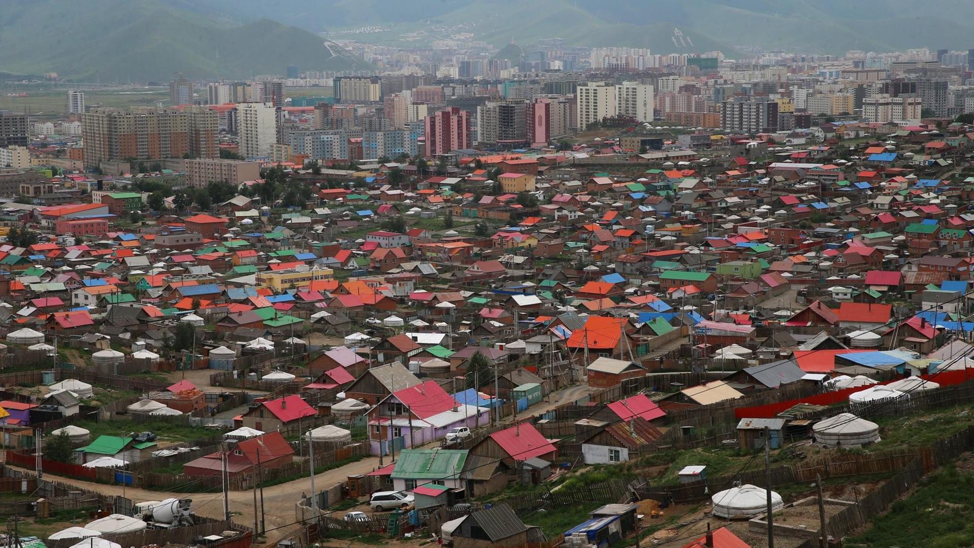 Blick auf die mongolische Hauptstadt Ulan Bator. Blick auf die mongolische Hauptstadt Ulan Bator.