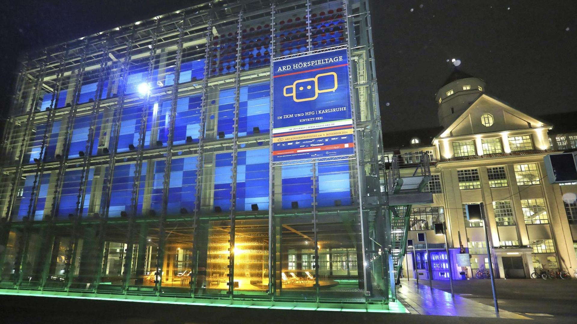 Die ARD-Hörspieltage im Zentrum für Kunst und Medien (ZKM) und auch in der Hochschule für Gestaltung (HfG) in Karlsruhe gehen am Sonntag zu Ende. Die ARD-Hörspieltage im Zentrum für Kunst und Medien (ZKM) und auch in der Hochschule für Gestaltung (HfG) in Karlsruhe gehen am Sonntag zu Ende.