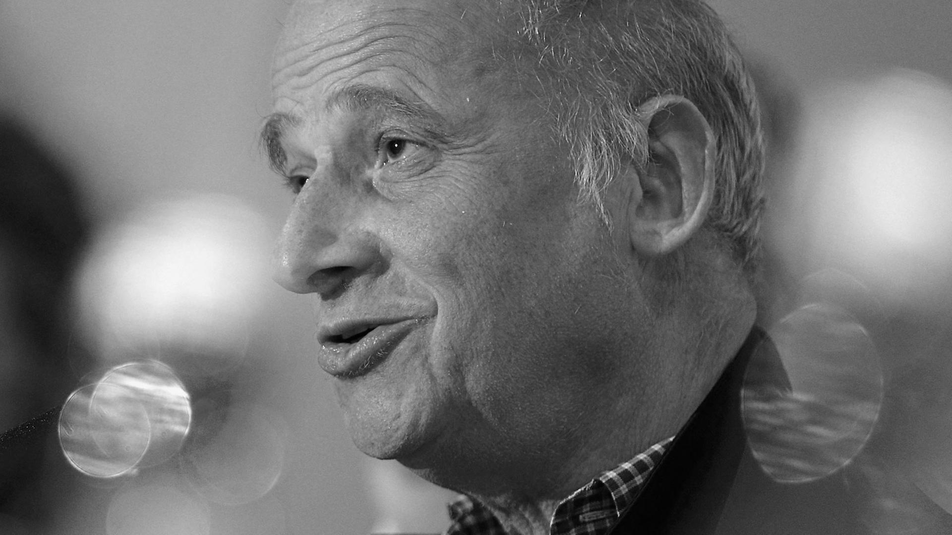 Porträtfoto des Schweizer Theaterregisseurs Luc Bondy Porträtfoto des Schweizer Theaterregisseurs Luc Bondy