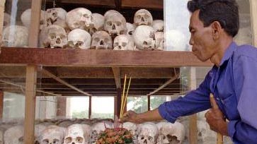 Gedenken an die Opfer der Roten Khmer Gedenken an die Opfer der Roten Khmer
