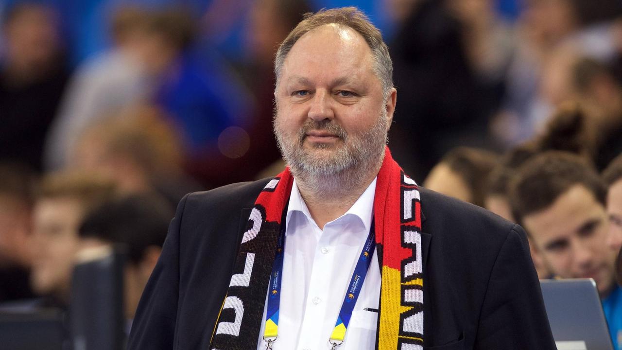 DHB-Präsident Andreas Michelmann beim Vorrundenspiel Deutschlands gegen Chile bei der Handball-WM in Frankreich. DHB-Präsident Andreas Michelmann beim Vorrundenspiel Deutschlands gegen Chile bei der Handball-WM in Frankreich.