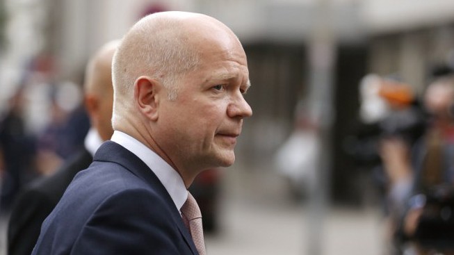 Der britische Außenminister William Hague spricht in Wien mit Journalisten. Der britische Außenminister William Hague spricht in Wien mit Journalisten.