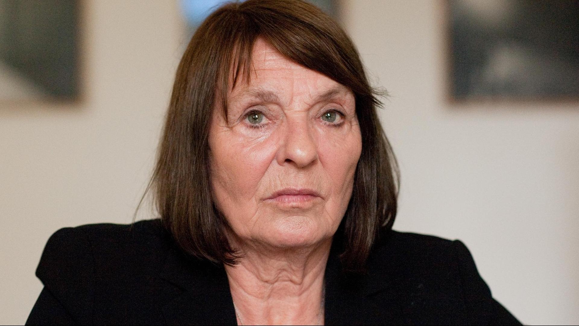 Porträtfoto der Schriftstellerin Monika Maron Porträtfoto der Schriftstellerin Monika Maron